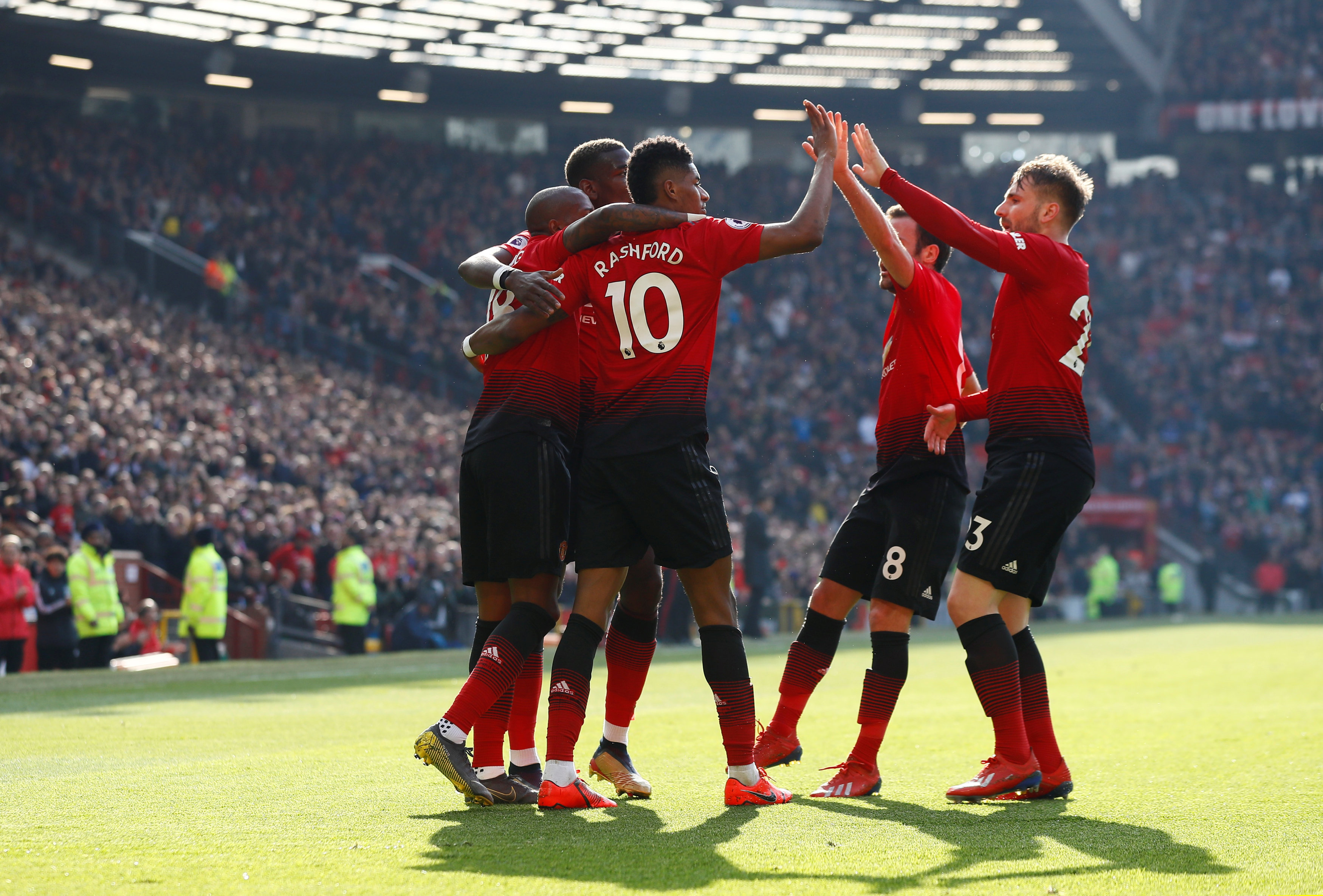 沃克离开曼 沃克离开曼